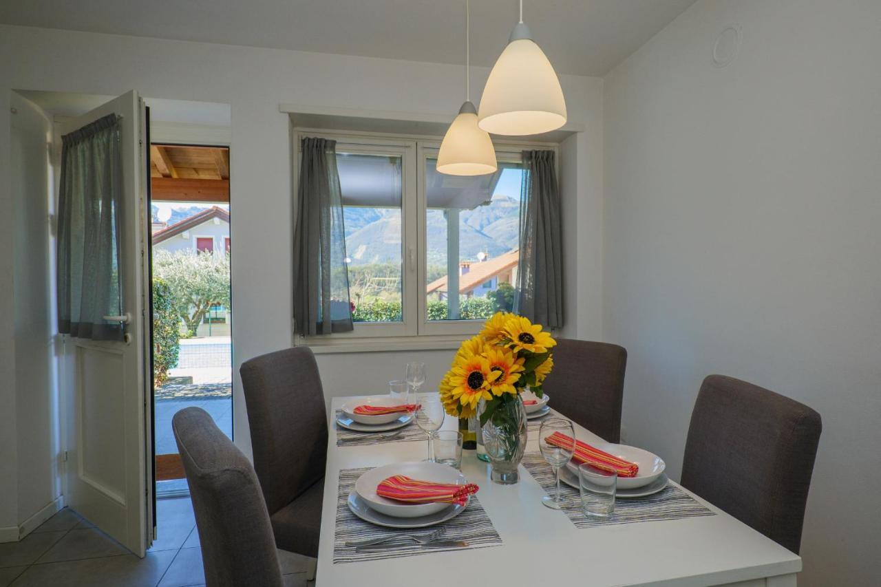 Residence Girasole Casa Rossa A Colico Eksteriør billede