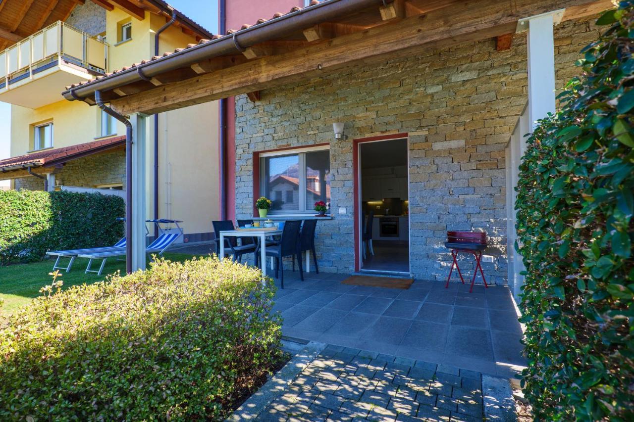 Residence Girasole Casa Rossa A Colico Eksteriør billede