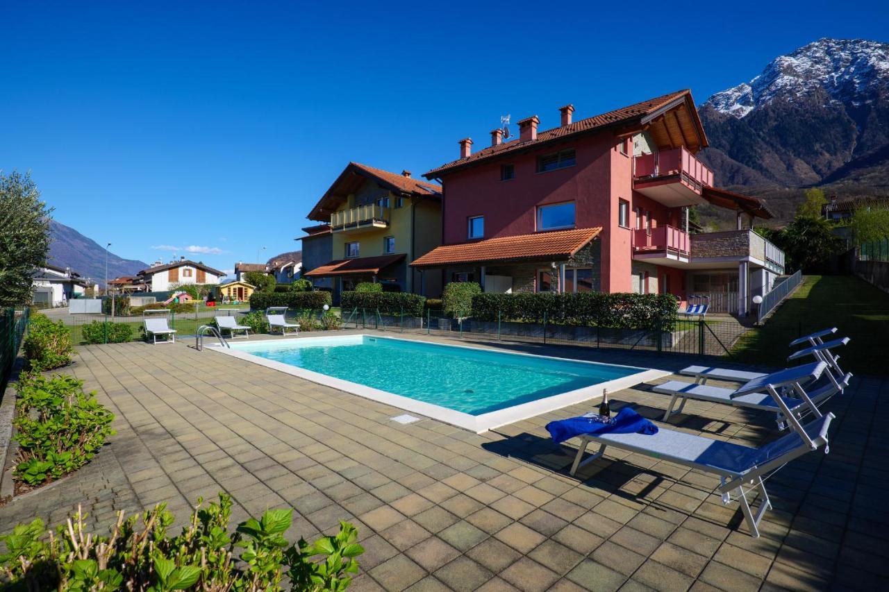 Residence Girasole Casa Rossa A Colico Eksteriør billede