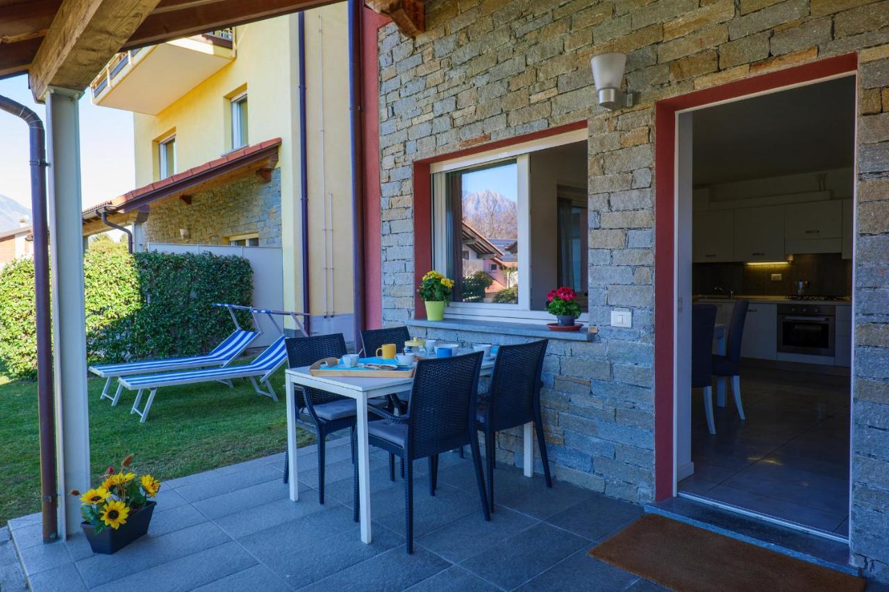 Residence Girasole Casa Rossa A Colico Eksteriør billede
